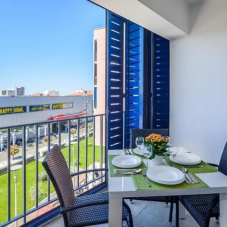 Petra Apartment *
