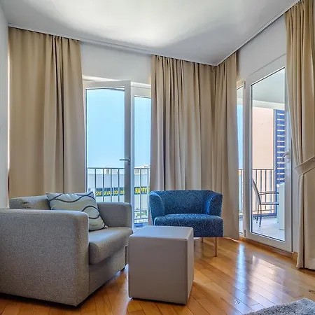 Petra Apartment
